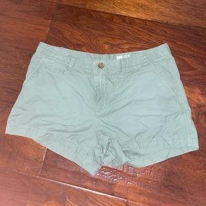 The gap army green shorts